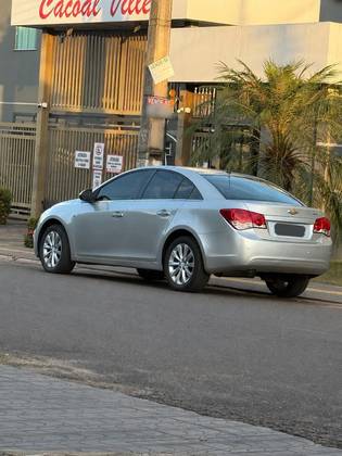 CHEVROLET CRUZE 1.8 LT 16V FLEX 4P AUTOMÁTICO CHEVROLET CRUZE 1.8 LT 16V FLEX 4P AUTOMÁTICO
